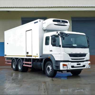 FUSO FJ Refrigerator Box 2016