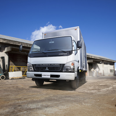 FUSO Canter 10' Box 2019